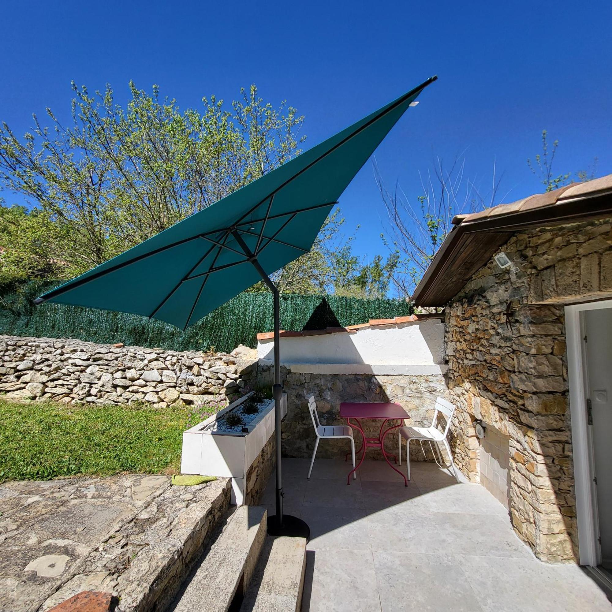 ホテル Les Pierres De Cezaire Saint-Cézaire-sur-Siagne エクステリア 写真